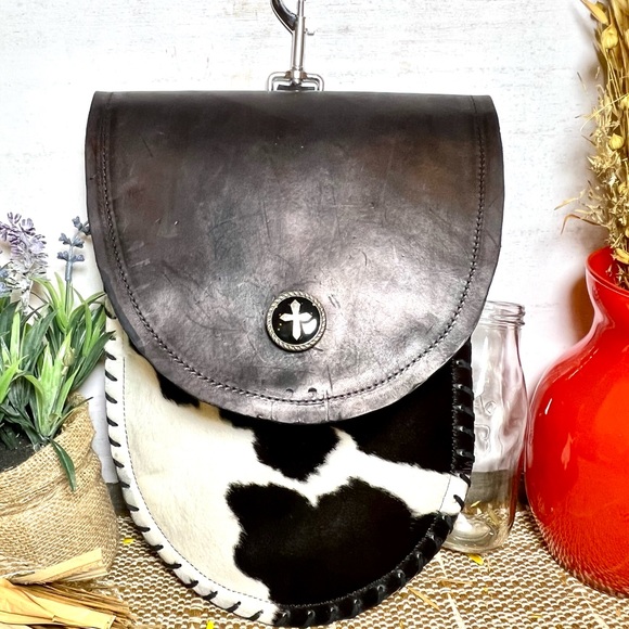Hair on Hide Leather Saddle Bag - Picture 1 of 3